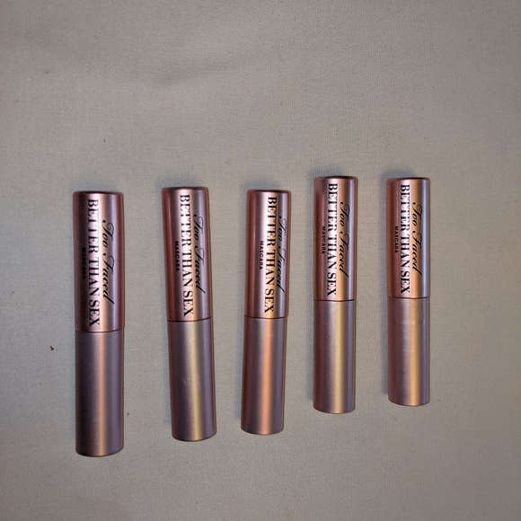 Makeup - Picture 16 of 16